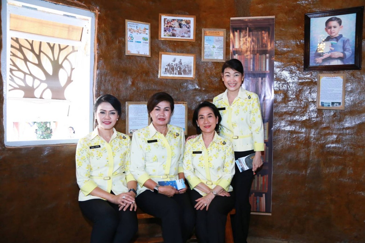 074 เมื่อวันที่ ๑๙- ๒๐ กุมภาพันธ์ ๒๕๖๓ นายกสมาคมภริยาฯ พร้อมด้วยคณะกรรมการฯ เดินทางไปตรวจเยี่ยมโครงการต่างๆ ของสมาคมฯ ณ ศูนย์อำนวยการสร้างอาวุธ ศูนย์การอุตสาหกรรมป้องกันประเทศและพลังงานทหาร จ.ลพบุรี และโรงงานวัตถุระเบิดทหาร กรมการอุตสาหกรรมทหาร ศูนย์การอุตสาหกรรมป้องกันประเทศและพลังงานทหาร จ.นครสวรรค์ ตามลำดับ