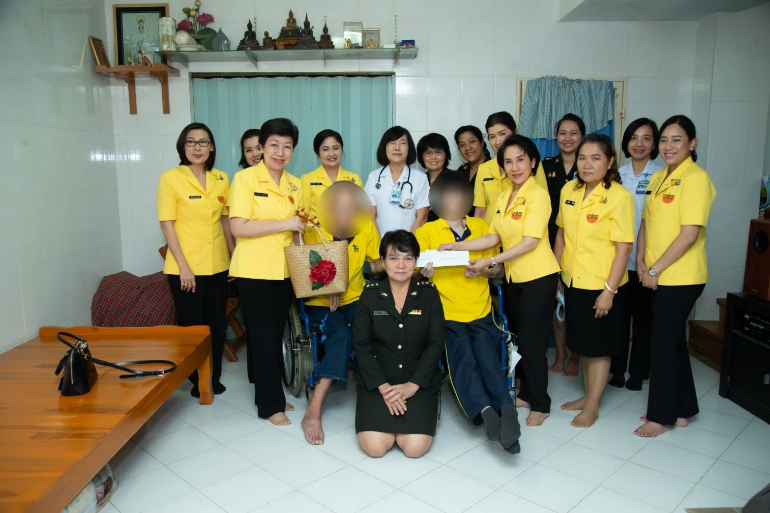 067 เมื่อที่ ๒๑ และวันที่ ๒๒ มกราคม ๒๕๖๓ พล.ต.หญิง จิรดา สร้างสมวงษ์ อุปนายกสมาคมภริยาฯ เป็นประธานในการติดตามเยี่ยมบุตรและคู่สมรสที่มีความต้องการพิเศษในพื้นที่กรุงเทพ-ปริมณฑล