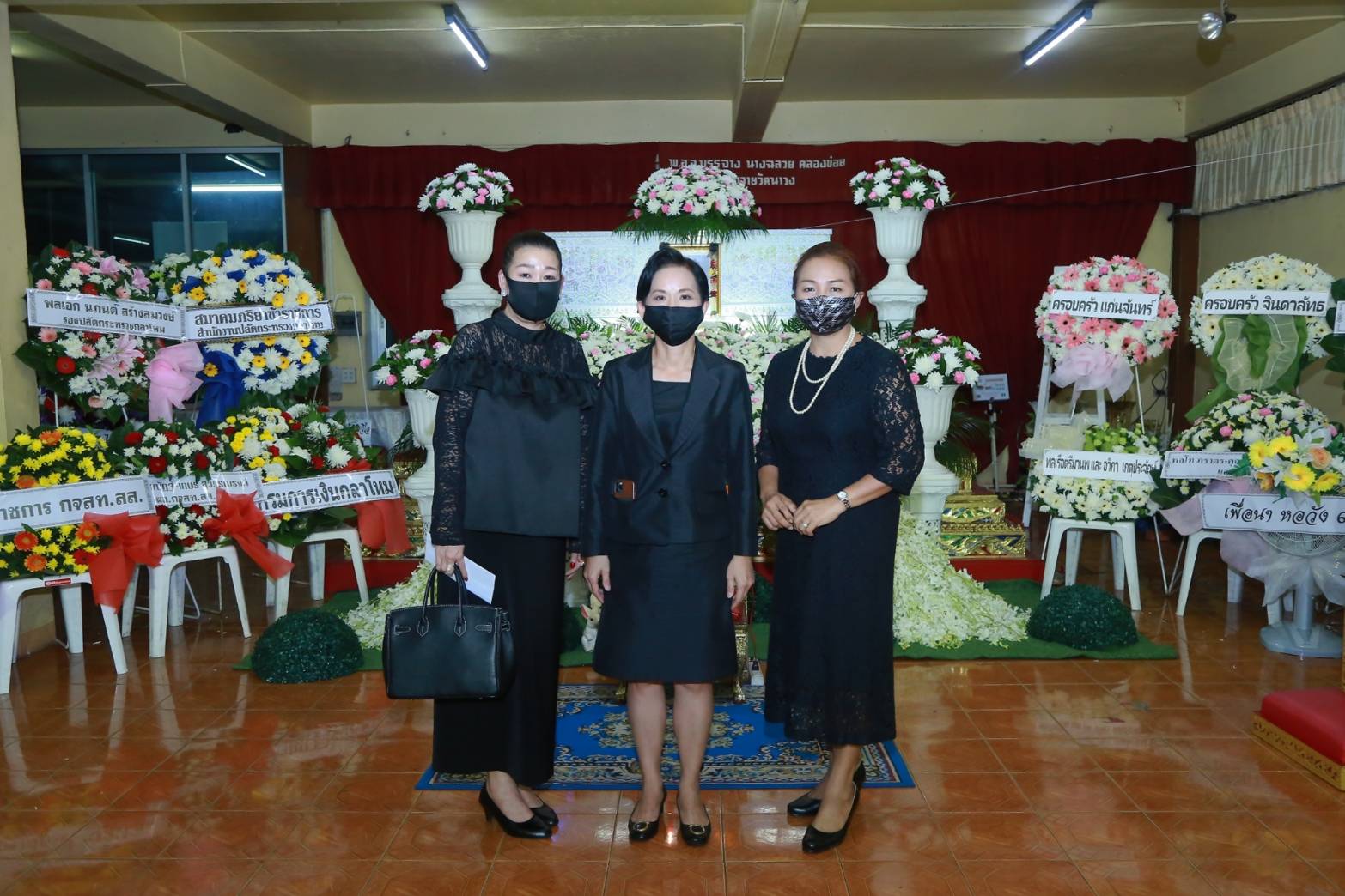 095 เมื่อวันศุกร์ที่ ๒๔ กรกฎาคม ๒๕๖๓ สมาคมภริยาข้าราชการสำนักงานปลัดกระทรวงกลาโหมเป็นเจ้าภาพสวดพระอภิธรรม