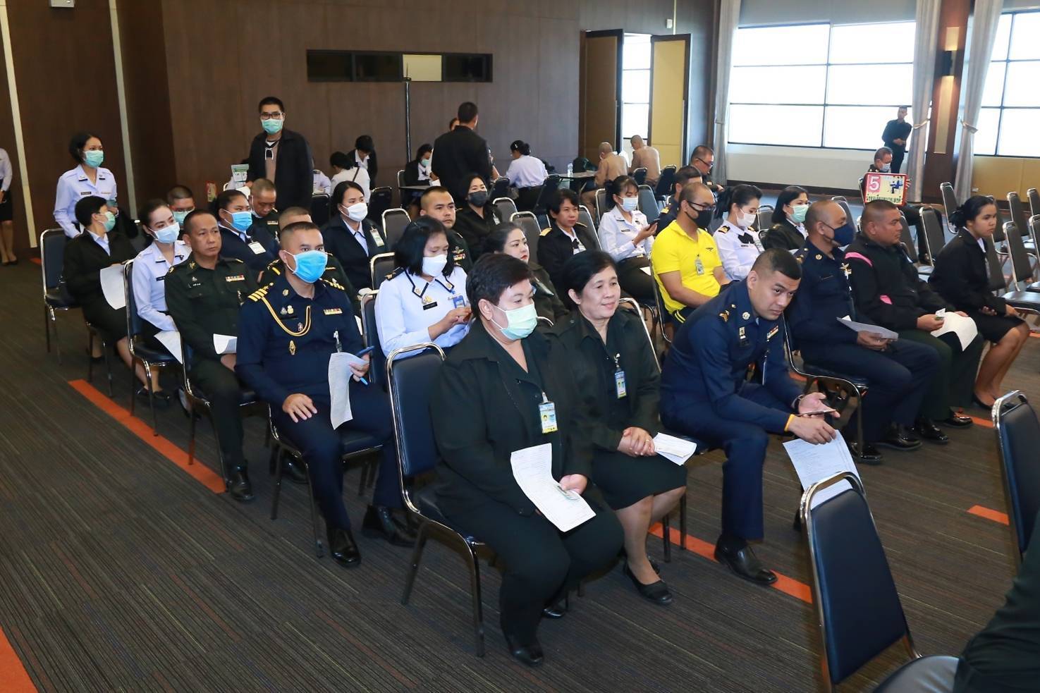 080 คุณรมิดา​ อินทรเจริญ​ นายกสมาคมภริยาข้าราชการสำนักงานปลัดกระทรวงกลาโหม​ พร้อมด้วยคณะกรรมการสม...