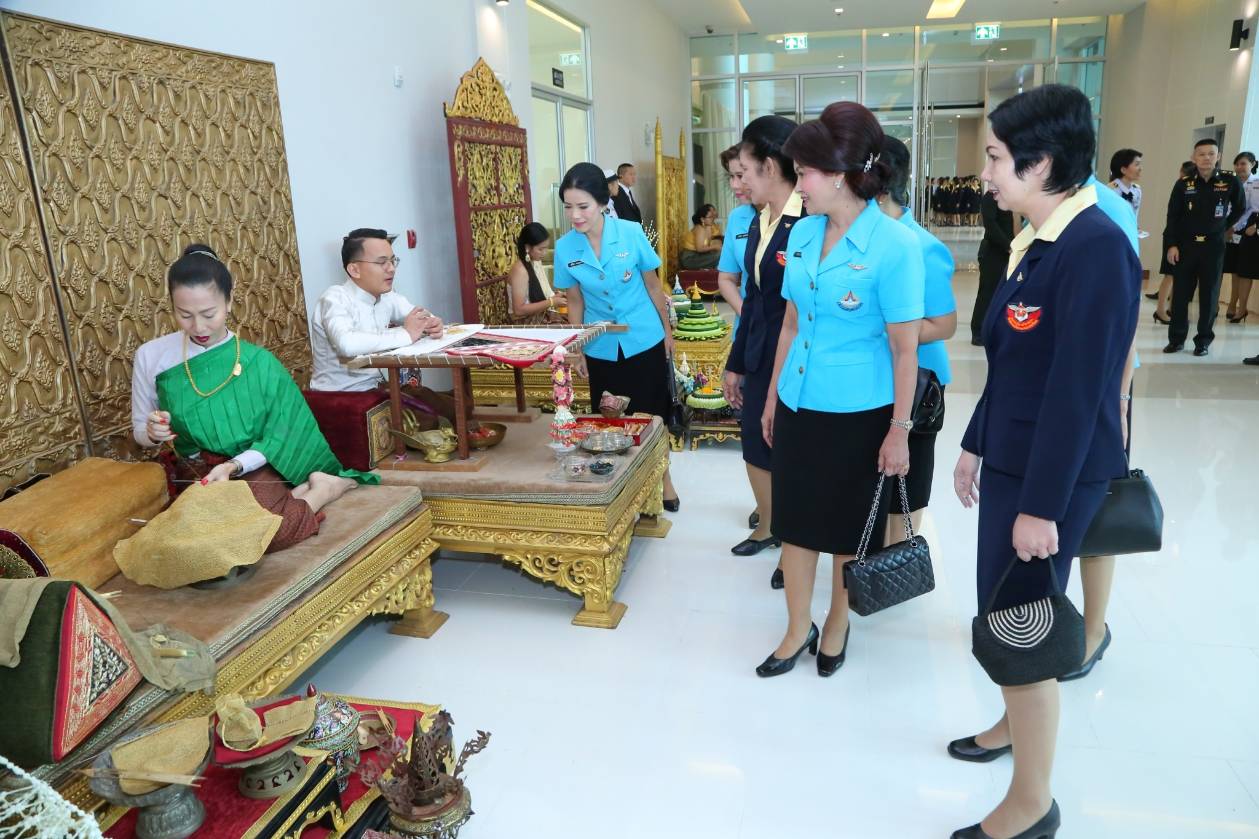 ๐๒๐ เมื่อวันศุกร์ที่ ๙ พฤศจิกายน ๒๕๖๑ นายกสมาคมภริยาฯ เป็นประธานจัดงานวันคล้ายวันสถาปนาสมาคมภริยาฯ