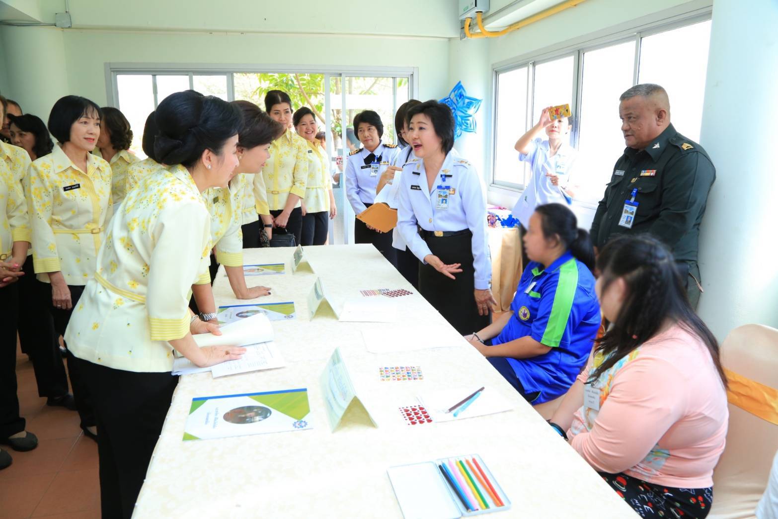 ๐๕๖ เมื่อวันที่ ๑๓ กุมภาพันธ์ ๒๕๖๒ นายกสมาคมภริยาฯ พร้อมด้วยคณะกรรมการฯ เดินทางไปตรวจเยี่ยมโครงการต่างๆของสมาคมฯ ในพื้นที่ของโรงงานวัตถุระเบิดทหาร กรมการอุตสาหกรรมทหาร ศูนย์การอุตสาหกรรมป้องกันประเทศและพลังงานทหาร จังหวัดนครสวรรค์