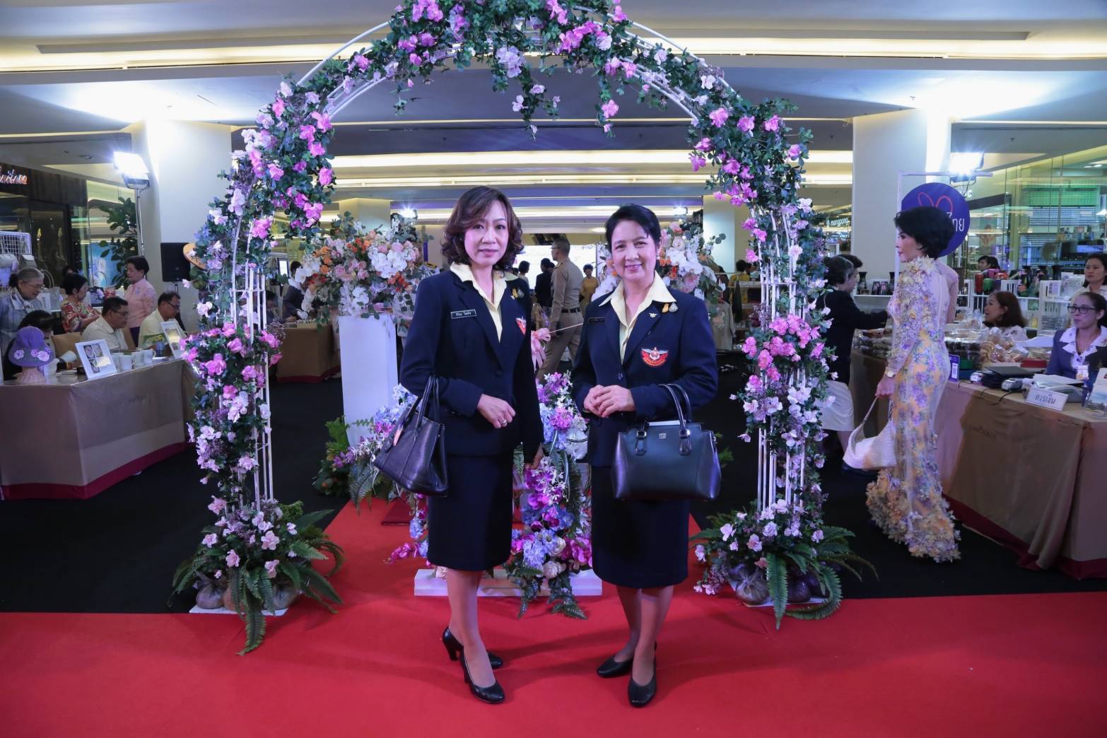 ๑๒๒ เมื่อวันจันทร์ที่​ ๒๓​ กันยายน​ ๒๕๖๒​ น.อ.หญิง​เบญจวรรณ​ บุนนาคเป็นผู้แทน​นายก​สมาคม​ภริยา​ข...