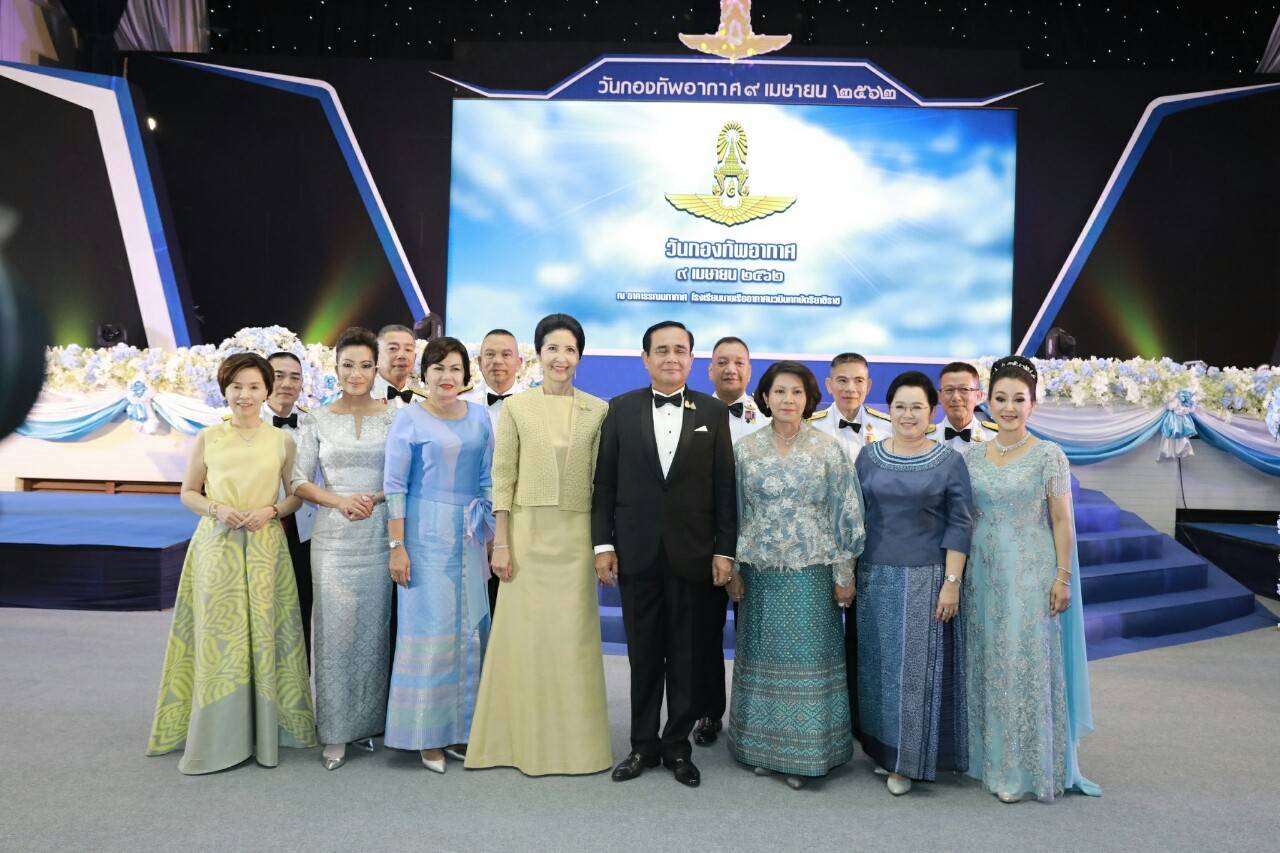 ๐๖๘ เมื่อวันที่ ๙ เมษายน ๒๕๖๒ นายกสมาคมภริยาฯ ร่วมงานเลี้ยงรับรองเนื่องในวันกองทัพอากาศ ณ อาคารรณนภากาศ รร.นนก. ถ.พหลโยธิน เขตสายไหม กรุงเทพฯ