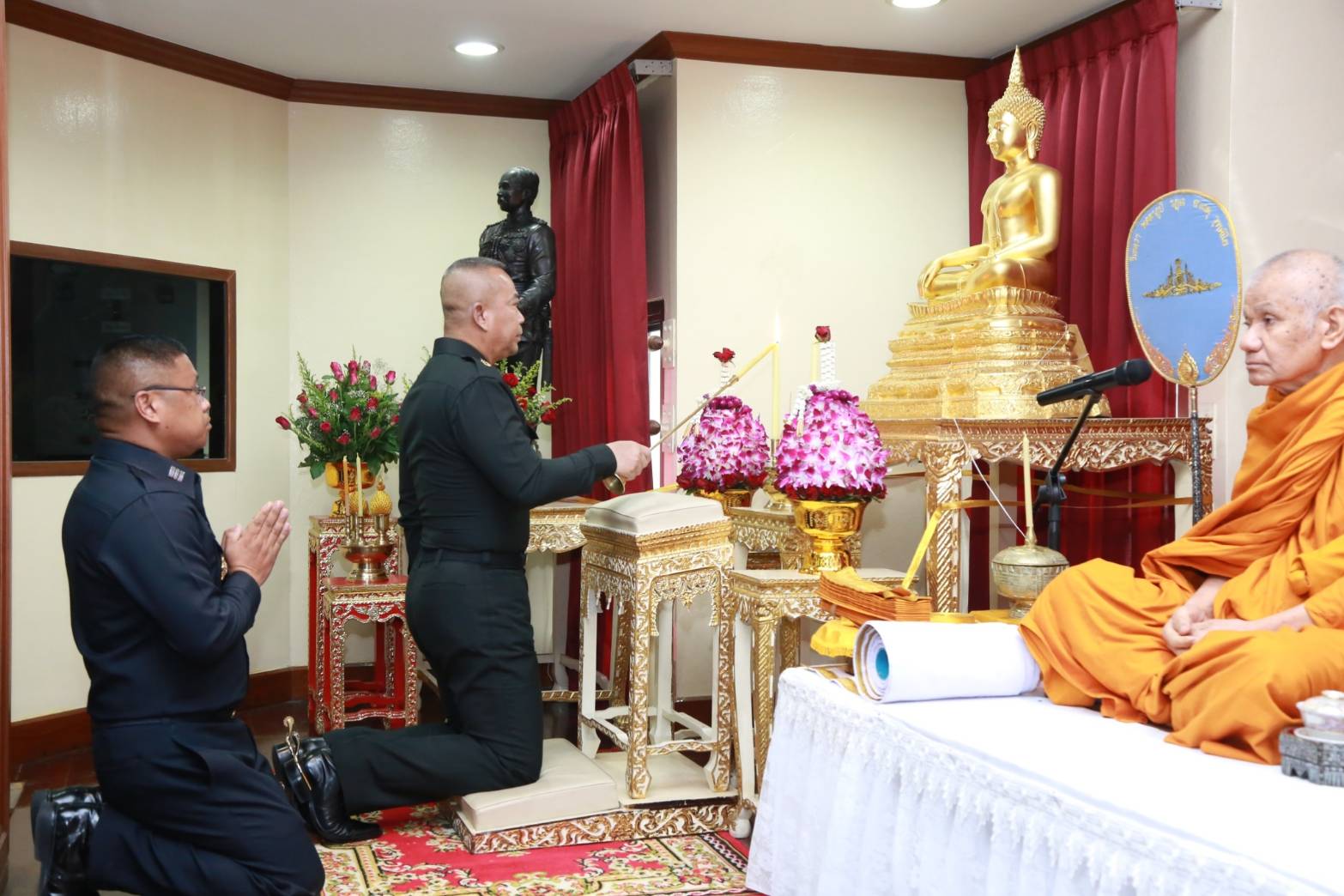 ๑๑๙ เมื่อวันพฤหัสบดีที่ ๑๒ กันยายน ๒๕๖๒ คุณรมิดา อินทรเจริญนายกสมาคมภริยาข้าราชการสำนักงานปลัดกระทรวงกลาโหม พร้อมด้วยคณะกรรมการสมาคมฯ
