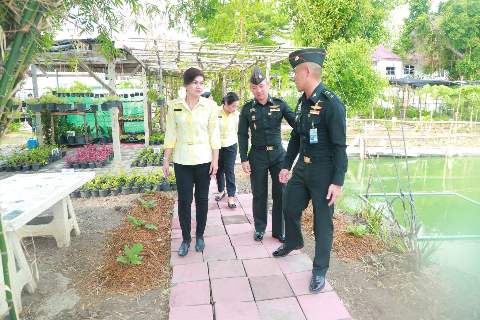 ๐๘๙ เมื่อวันที่ ๕ มิถุนายน ๒๕๖๒ คุณรมิดา อินทรเจริญ นายกสมาคมภริยาฯ พร้อมด้วยคณะกรรมการฯ เดินทางไปตรวจเยี่ยมโครงการต่างๆของสมาคมฯ ในพื้นที่ของกองพันทหารสารวัตร สำนักงานปลัดกระทรวงกลาโหม พื้นที่พักอาศัยถนนแจ้งวัฒนะ(อาคารนายทหารชั้นประทวน , อาคารนายทหารชั้นสัญญาบัตร) และอาคารที่พักอาศัยสำนักงานปลัดกระทรวงกลาโหม(พื้นที่ถนนศรีสมาน)