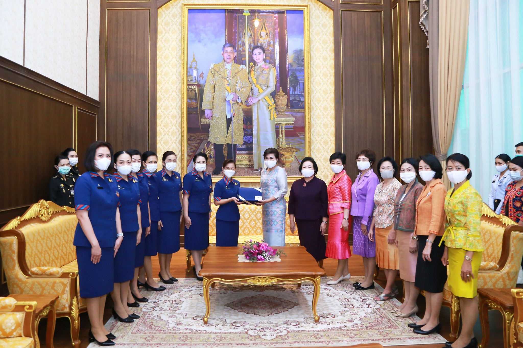 ๐๓๔ นายกสมาคมฯ ต้อนรับคุณบุษกร ศรีสวัสดิ์ นายกสมาคมแม่บ้านกองบัญชาการกองทัพไทย