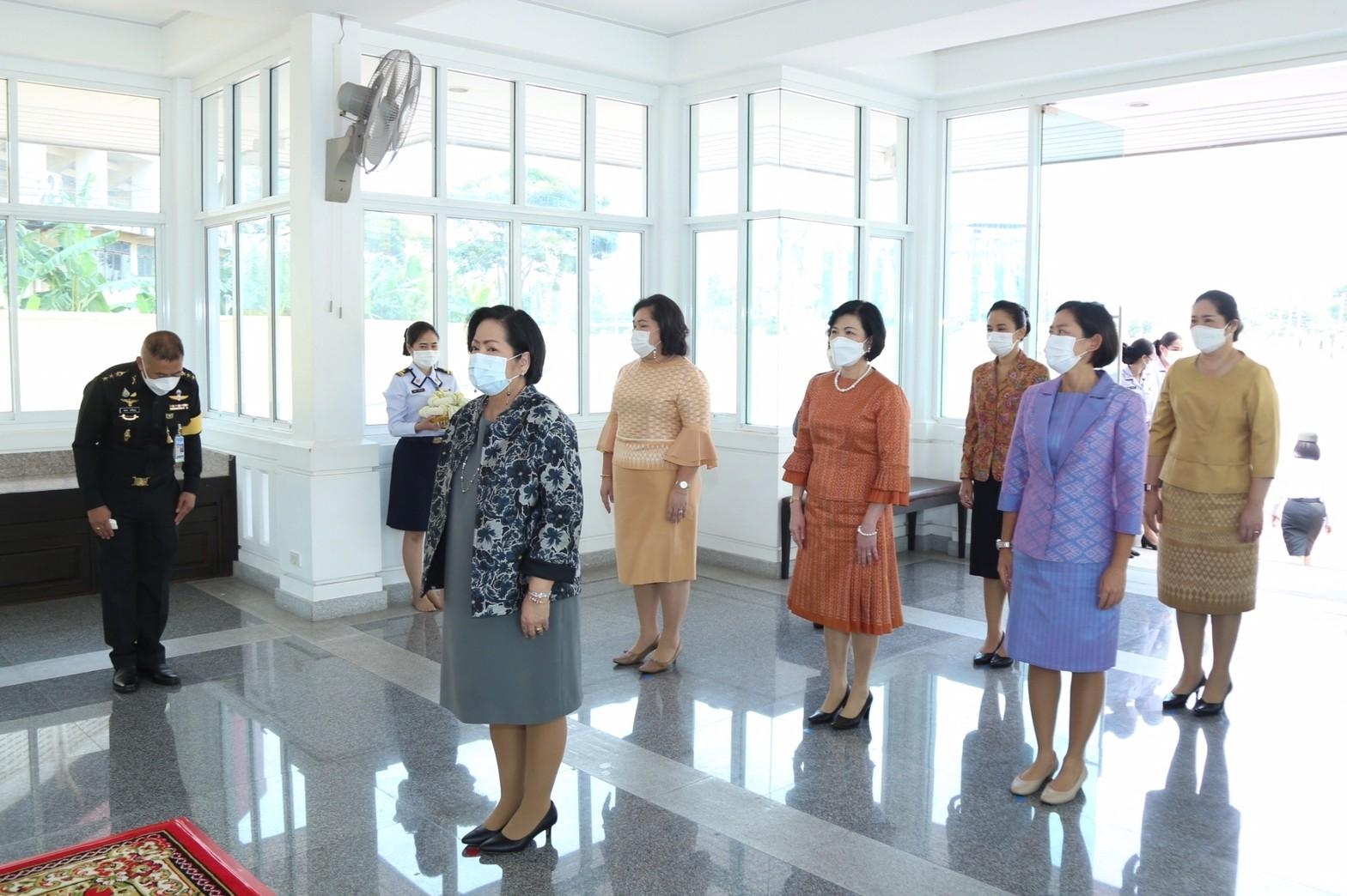 ๐๐๒ นายกสมาคมฯ และอุปนายกฯ เข้าสักการะสิ่งศักดิ์สิทธิ์ ณ พื้นที่ศรีสมาน