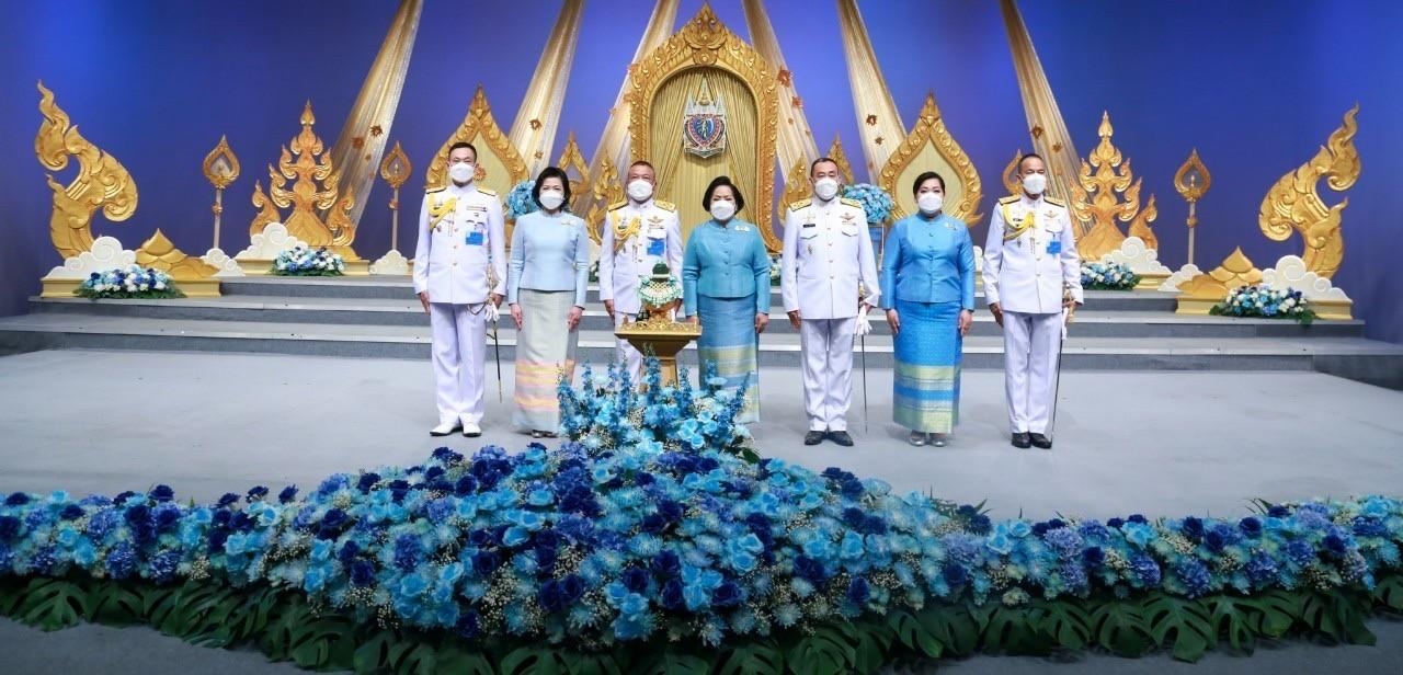 ๐๘๐ ปลัดกระทรวงกลาโหม พร้อมด้วยนายก สคภ.สป. นำคณะนายทหารชั้นผู้ใหญ่พร้อมภริยา บันทึกเทปโทรทัศน์อา...