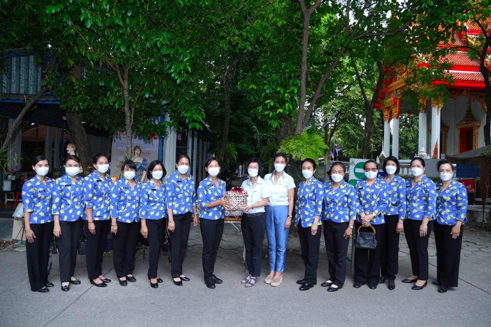 ๐๗๐ อุปนายก สคภ.สป. พร้อมด้วยคณะกรรมการสมาคมฯ ศึกษาดูงานโครงการบริหารจัดการขยะ รักษาสิ่งแวดล้อม ณ ศูนย์การเรียนรู้สิ่งแวดล้อม วัดจากแดง จ.สมุทรปราการ