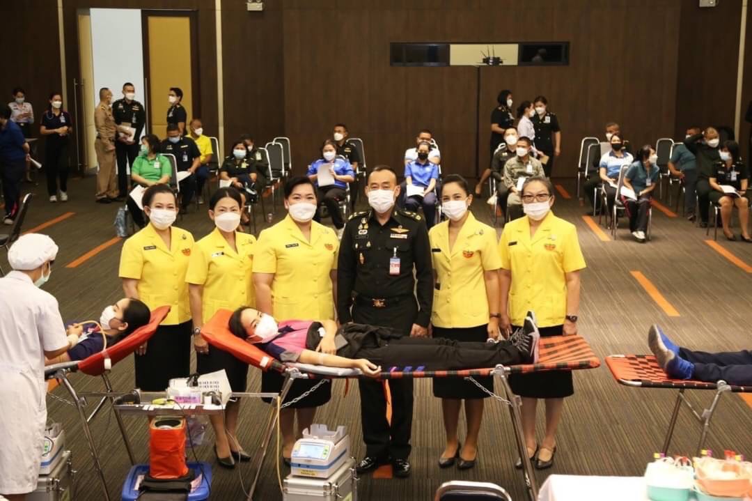 ๐๕๕ อุปนายก สคภ.สป. พร้อมด้วยคณะกรรมการสมาคมฯ ร่วมกิจกรรมบริจาคโลหิตถวายเป็นพระราชกุศล