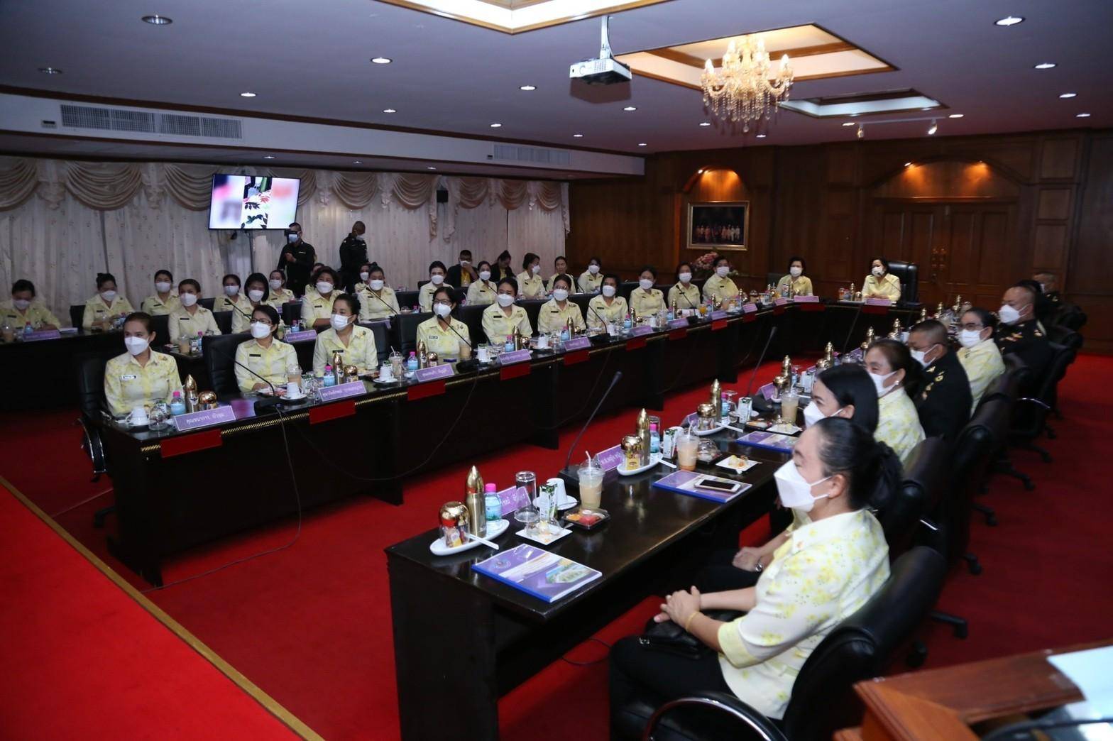 ๐๕๖ นายก สคภ.สป. พร้อมด้วยคณะกรรมการสมาคมฯ เดินทางไปตรวจเยี่ยมโครงการต่างๆ ของสมาคมฯ ณ ศอว.ศอพท. อ.เมือง จ.ลพบุรี