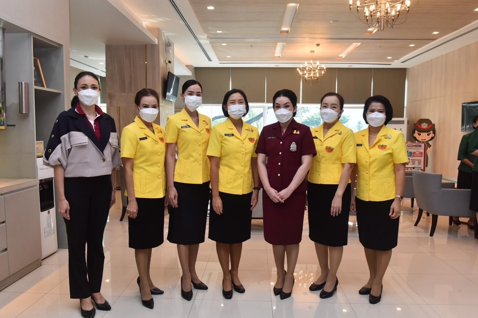 ๐๒๒ ร่วมพิธีเปิดร้านค้าสมาคมแม่บ้านตำรวจ “ร้านปันรักษ์”