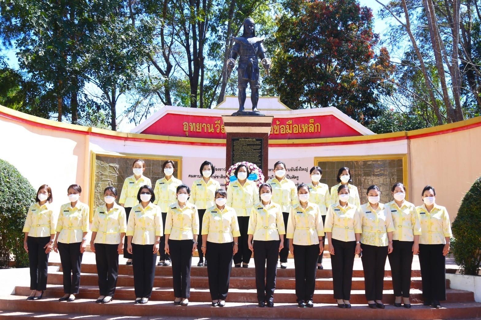 ๐๕๑ นายก สคภ.สป. พร้อมด้วยคณะกรรมการสมาคมฯ เดินทางไปตรวจเยี่ยมโครงการต่างๆ ของสมาคมฯ ณ ศพปน.พท.ศอ...