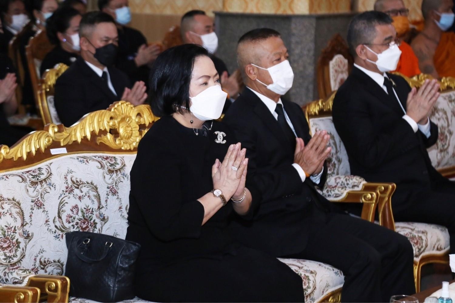 ๐๐๘ สคภ.สป.ร่วมฟังสวดพระอภิธรรมศพ นาวาเอกหญิง ขวัญเรือน สงวนเชื้อ มารดาของนายกสมาคมภริยาทหารเรือ