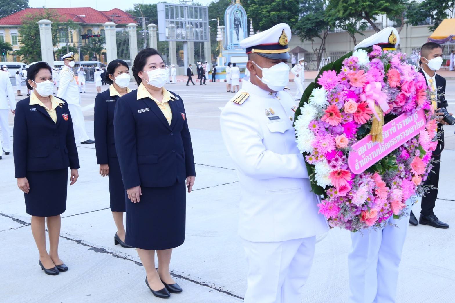 ๐๐๗ พิธีวางพวงมาลาและถวายราชสักการะพระบรมราชานุสรณ์ รัชกาลที่ ๕ เนื่องในวันปิยมหาราช