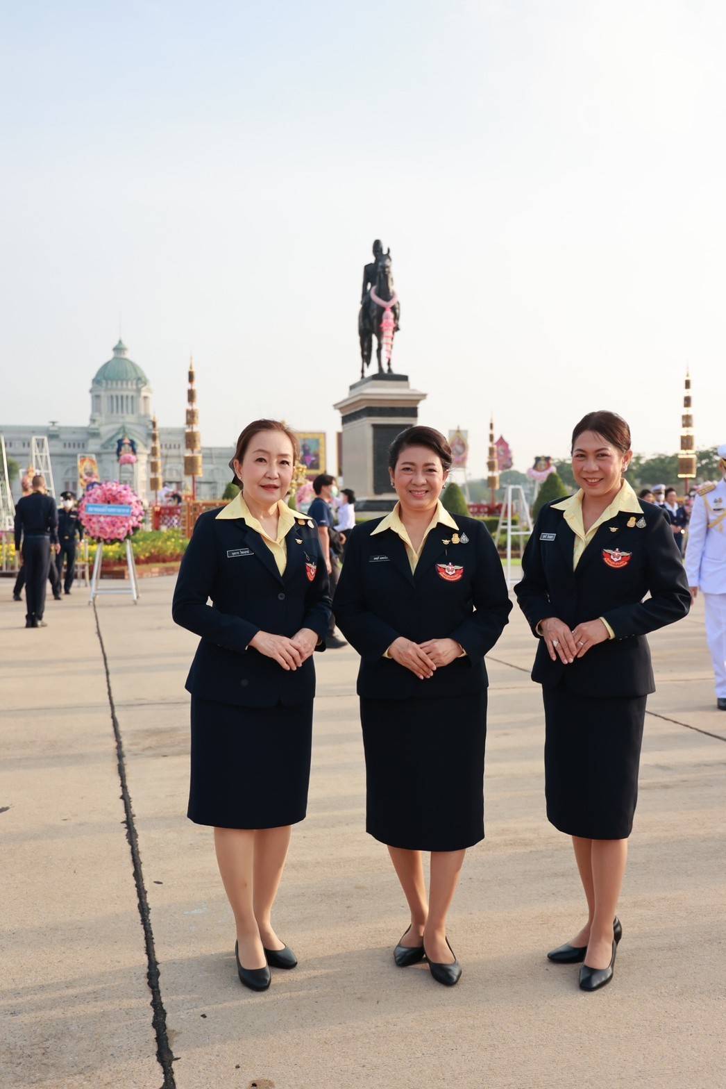 ๐๑๑ พิธีวางพวงมาลาและถวายราชสักการะพระบรมราชานุสาวรีย์ รัชกาลที่ ๕ เนื่องในวันปิยมหาราช