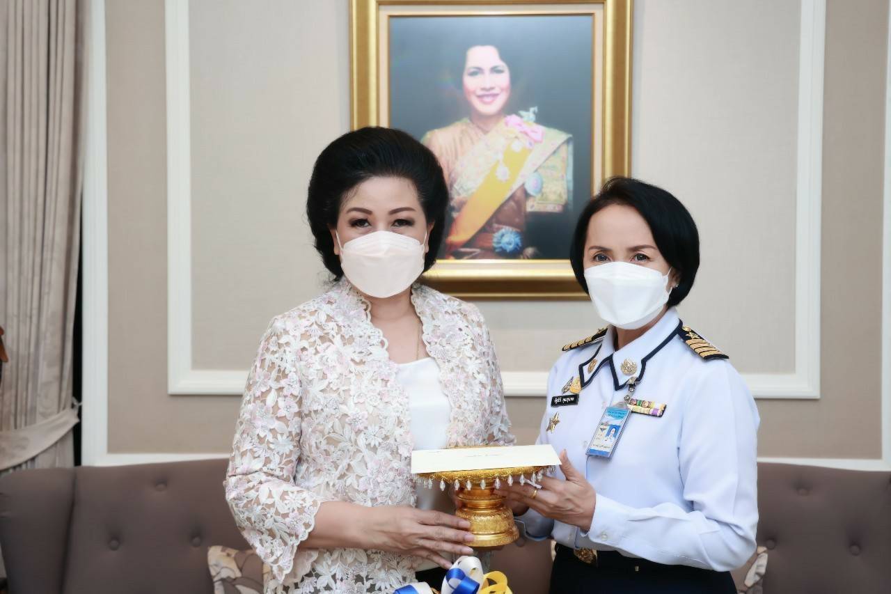๐๑๓ ที่ปรึกษานายก สคภ.สป. เป็นผู้แทนเข้าเยี่ยมคารวะคุณนริศรา ทิพยจันทร์