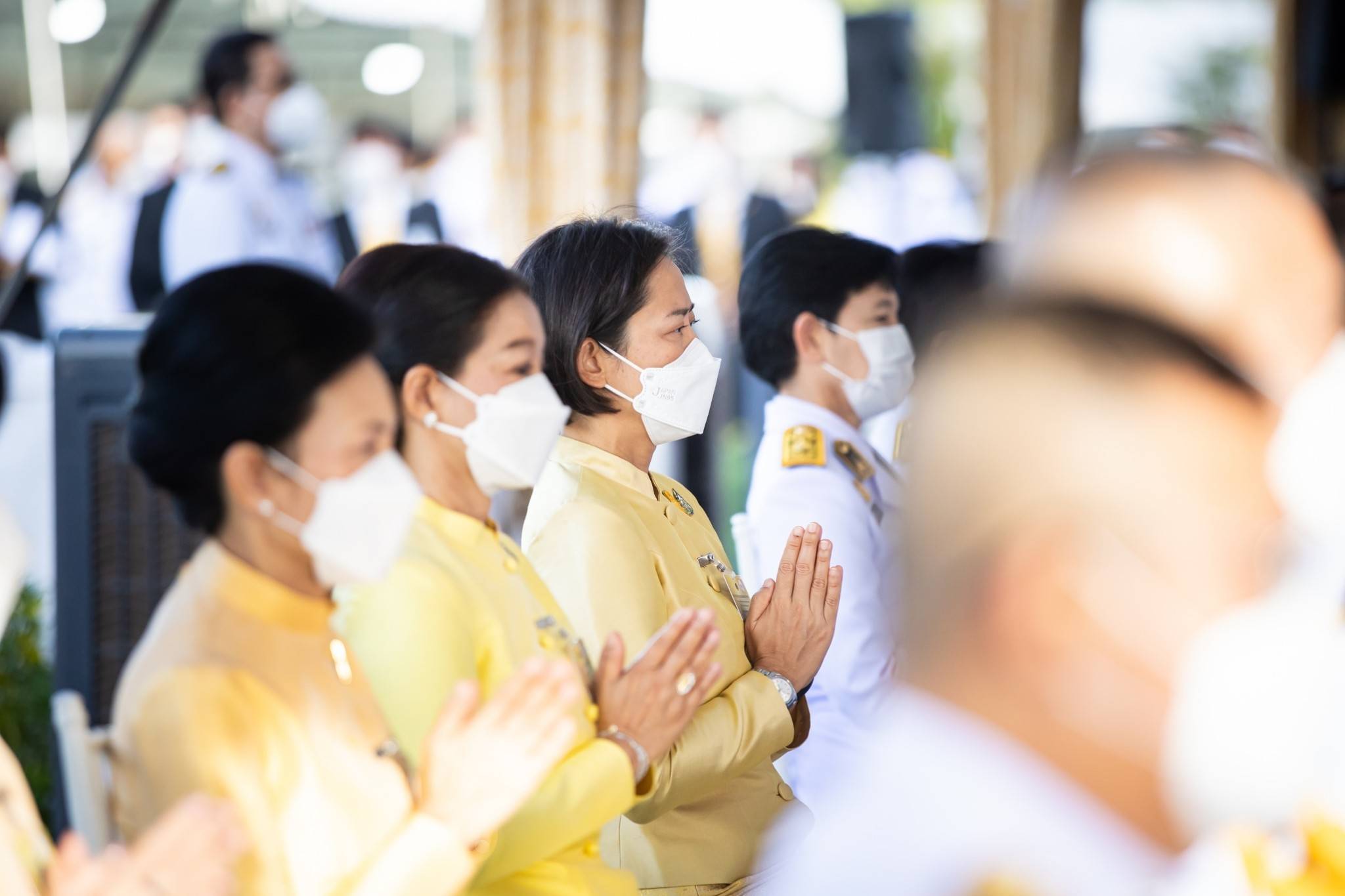 ๑๒๓ ปลัดกระทรวงกลาโหมและนายก สคภ.สป. ร่วมพิธีทำบุญตักบาตรถวายพระราชกุศล เนื่องในโอกาสวันเฉลิมพระชนมพรรษาพระบาทสมเด็จพระเจ้าอยู่หัว ๗๑ พรรษา