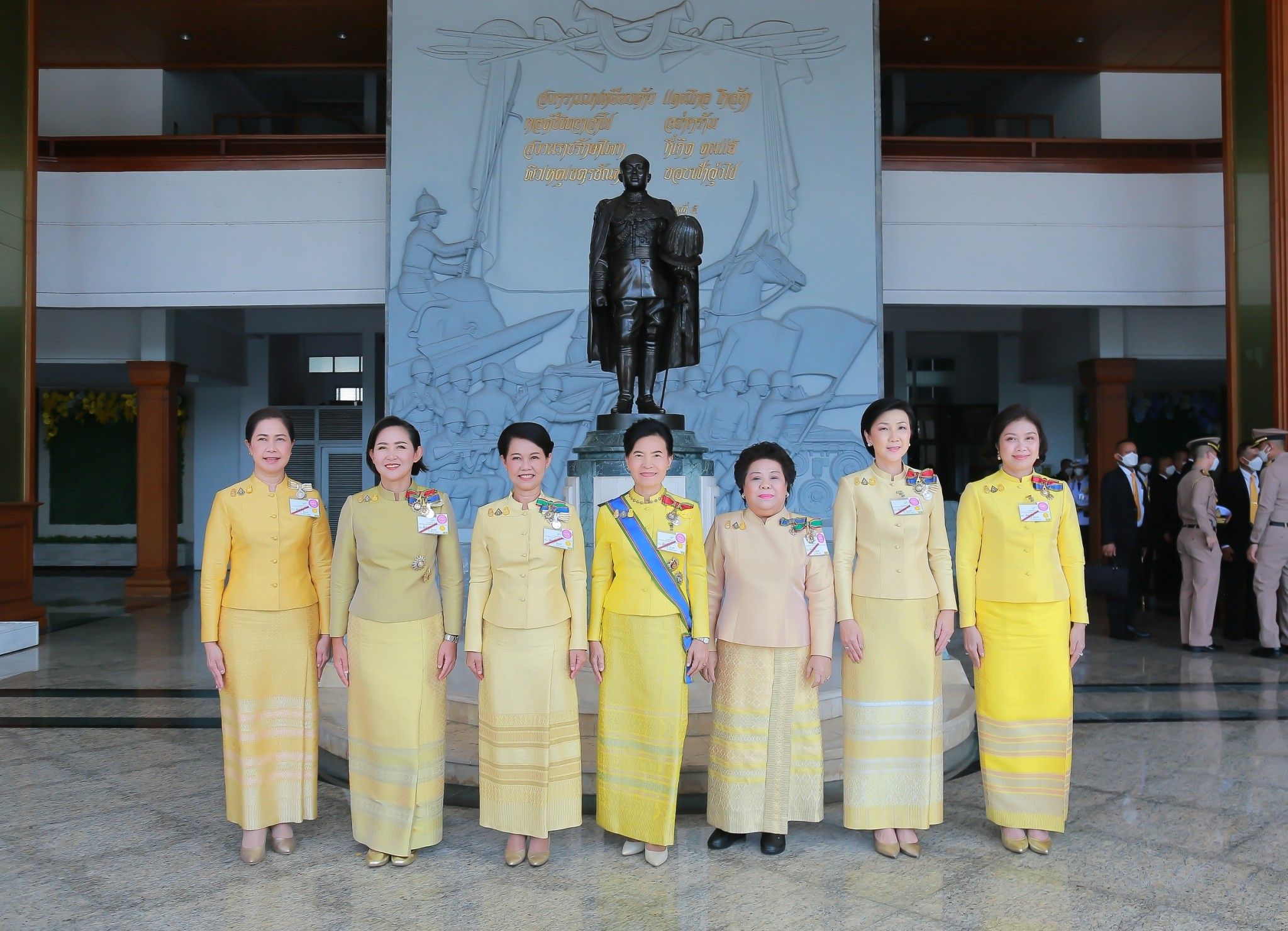 ๐๐๕ นายกสมาคมภริยาฯ ร่วมพิธีเปิดพระบรมราชานุสาวรีย์พระบาทสมเด็จพระบรมชนกาธิเบศร มหาภูมิพลอดุลยเดช...