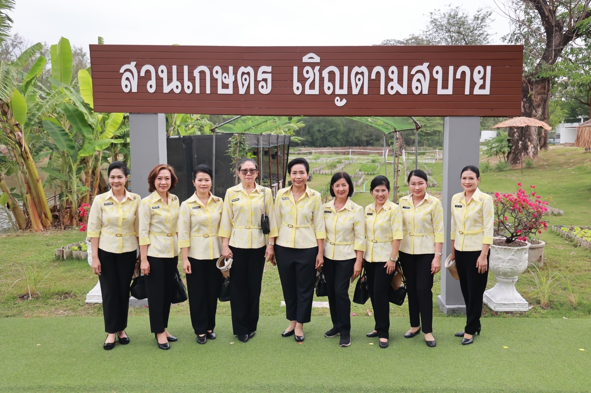 ๐๗๗ นายก สคภ.สป. พร้อมด้วยคณะกรรมการสมาคมฯ เดินทางไปตรวจเยี่ยมโครงการต่างๆ ของสมาคมฯ ณ ศอว.ศอพท. อ.เมือง จ.ลพบุรี