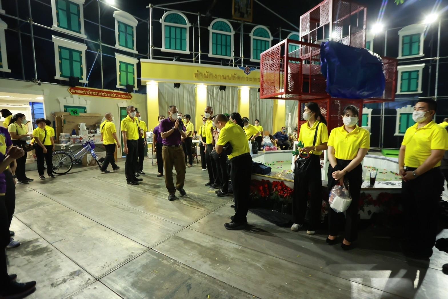๐๕๐ บรรยากาศการออกร้านของ สำนักงานปลัดกระทรวงกลาโหม และสมาคมภริยาข้าราชการสำนักงานปลัดกระทรวงกลาโหม ในงานกาชาดประจำปี ๒๕๖๕