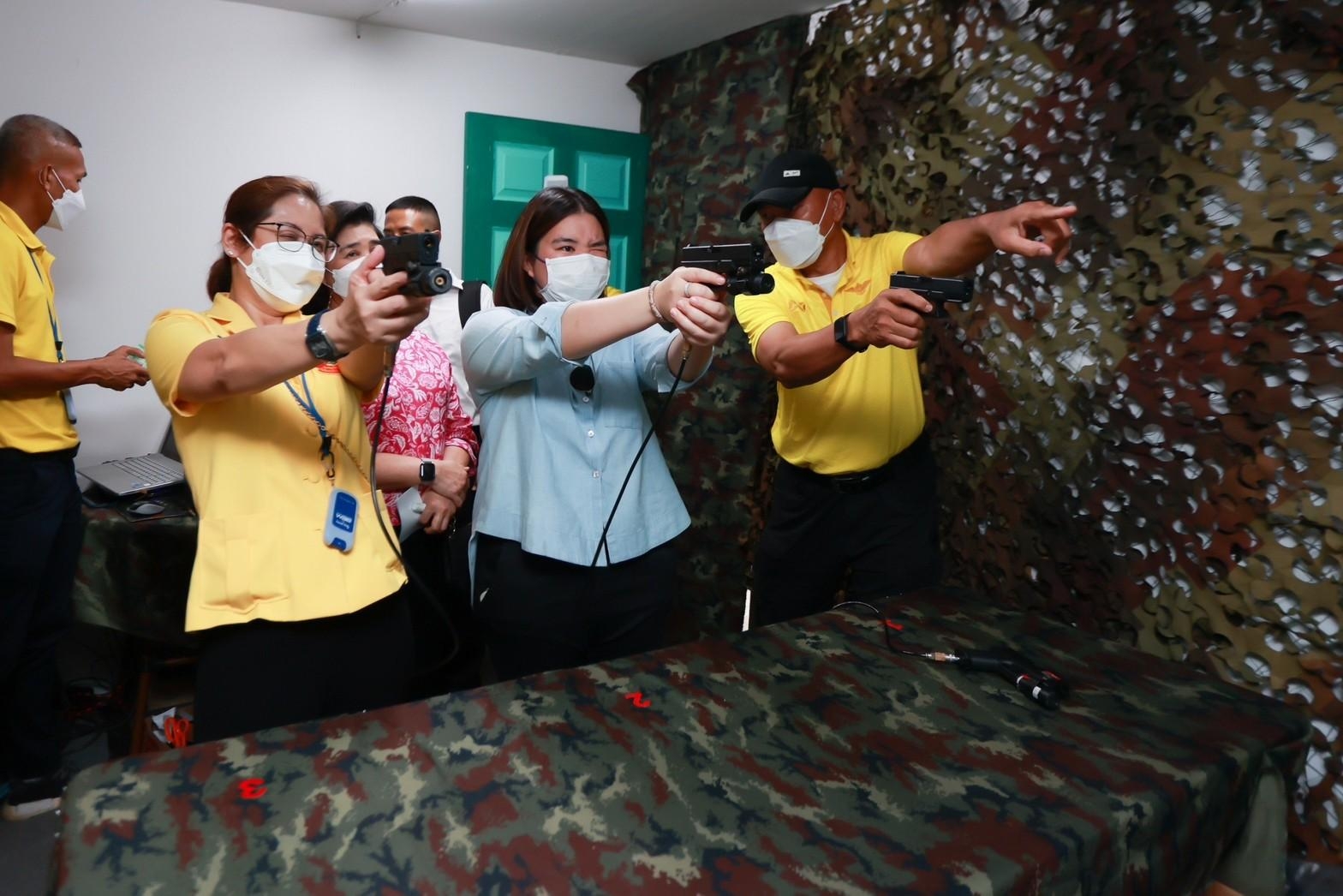 ๐๕๐ บรรยากาศการออกร้านของ สำนักงานปลัดกระทรวงกลาโหม และสมาคมภริยาข้าราชการสำนักงานปลัดกระทรวงกลาโหม ในงานกาชาดประจำปี ๒๕๖๕