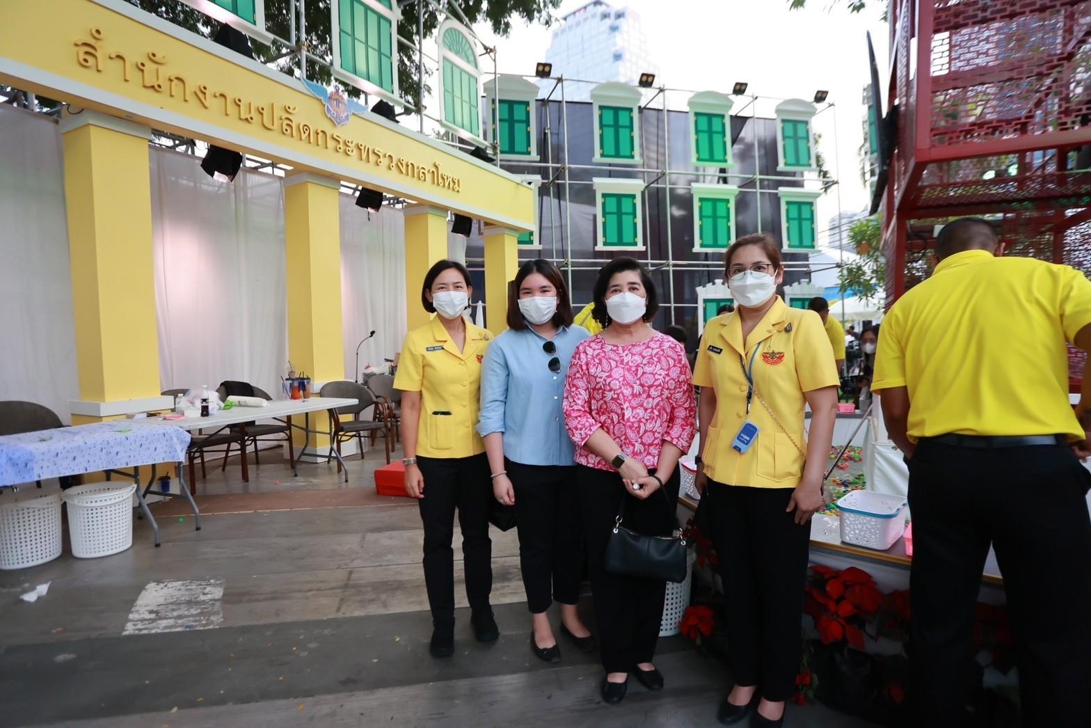 ๐๕๐ บรรยากาศการออกร้านของ สำนักงานปลัดกระทรวงกลาโหม และสมาคมภริยาข้าราชการสำนักงานปลัดกระทรวงกลาโหม ในงานกาชาดประจำปี ๒๕๖๕