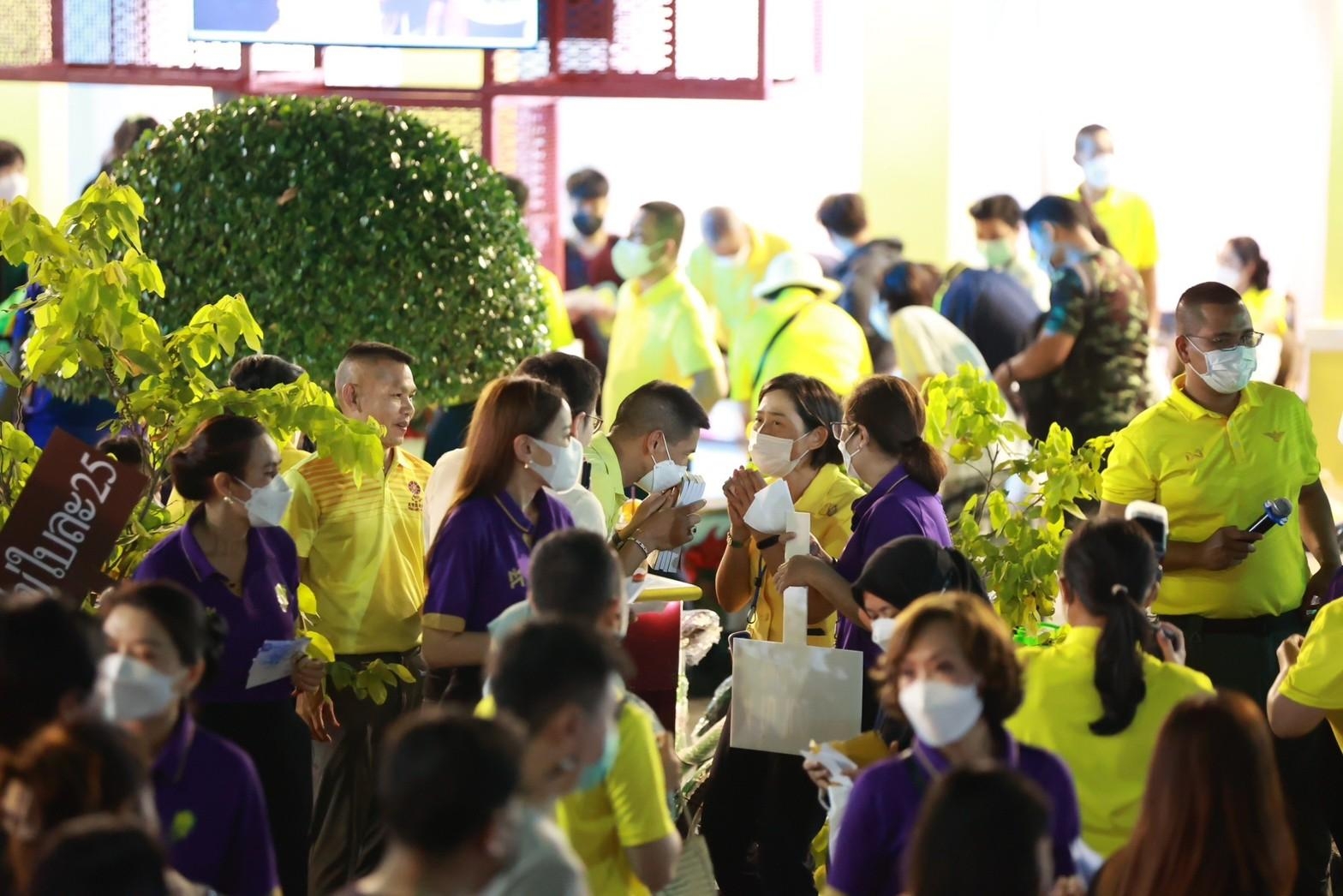 ๐๕๐ บรรยากาศการออกร้านของ สำนักงานปลัดกระทรวงกลาโหม และสมาคมภริยาข้าราชการสำนักงานปลัดกระทรวงกลาโหม ในงานกาชาดประจำปี ๒๕๖๕