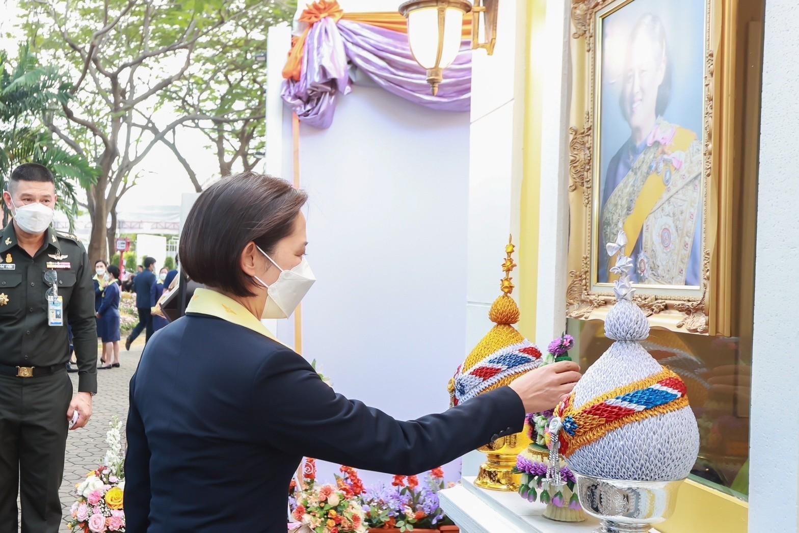 ๐๓๓ นายก สคภ.สป. เป็นประธานในพิธีเปิดกรวยถวายราชสักการะ ในงานเพื่อนพึ่ง(ภาฯ)