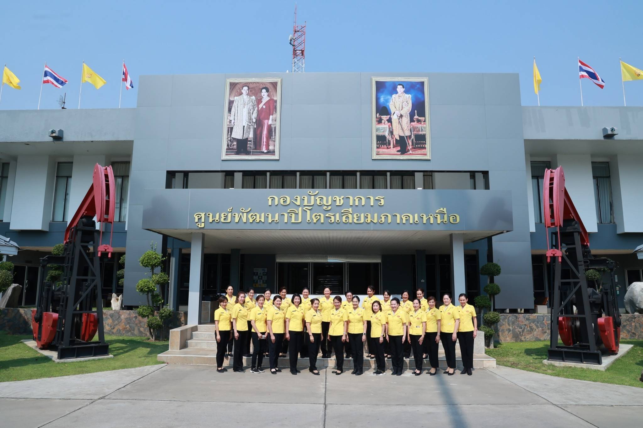 ๐๘๑ นายก สคภ.สป. พร้อมด้วยคณะกรรมการสมาคมฯ เดินทางไปตรวจเยี่ยมโครงการต่างๆ ของสมาคมฯ ณ ศพปน.พท.ศอพท. อ.ฝาง จ.เชียงใหม่
