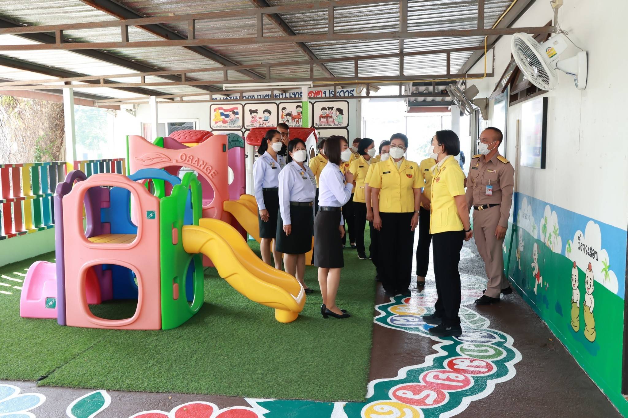 ๐๘๑ นายก สคภ.สป. พร้อมด้วยคณะกรรมการสมาคมฯ เดินทางไปตรวจเยี่ยมโครงการต่างๆ ของสมาคมฯ ณ ศพปน.พท.ศอพท. อ.ฝาง จ.เชียงใหม่