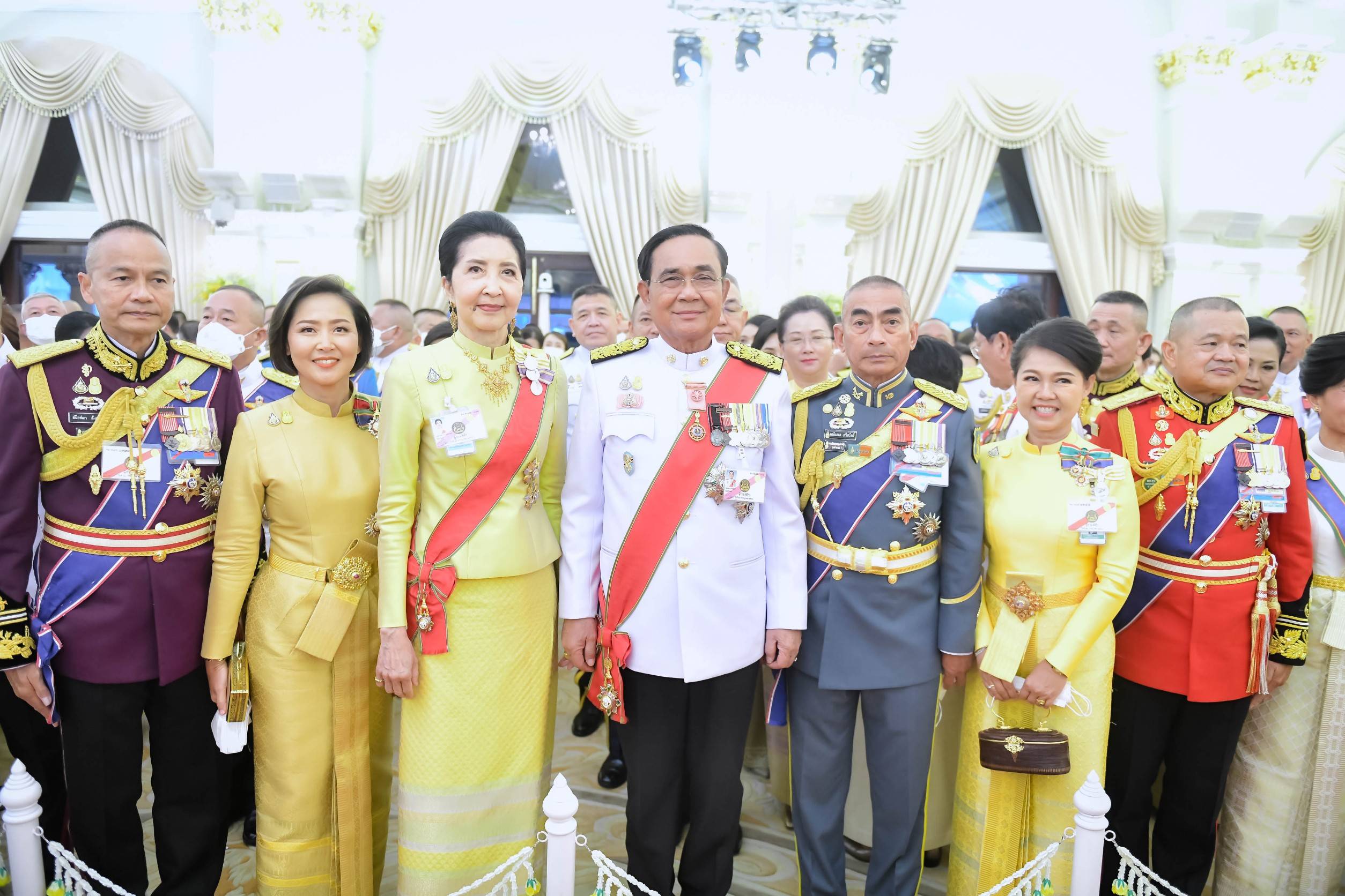 ๑๒๖ ปลัดกระทรวงกลาโหม และนายก สคภ.สป. พร้อมด้วยข้าราชการชั้นผู้ใหญ่ และคู่สมรส ร่วมงานสโมสรสันนิบาตเฉลิมพระเกียรติ พระบาทสมเด็จพระเจ้าอยู่หัว เนื่องในโอกาสเฉลิมพระชนมพรรษา