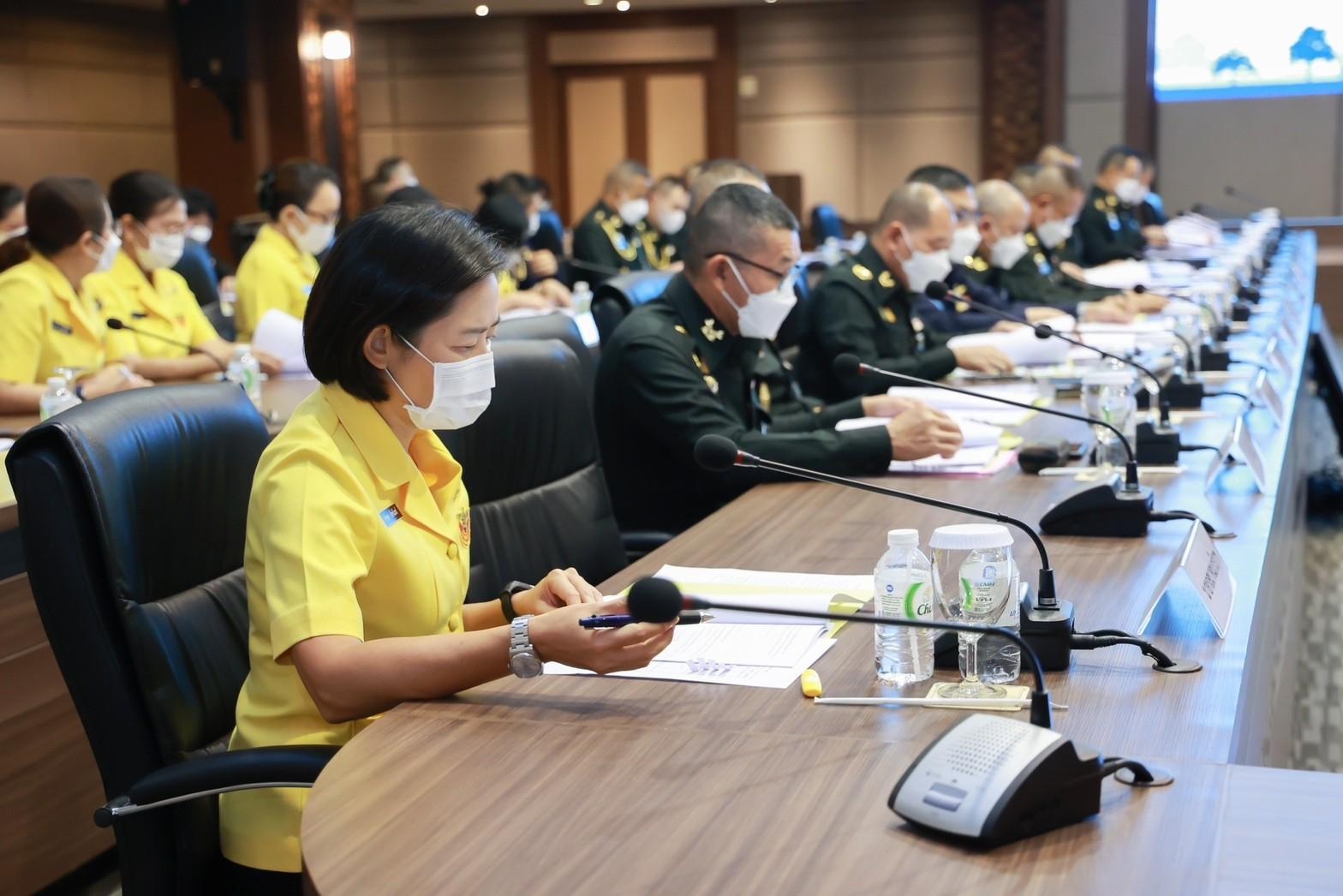 ๐๗๓ นายก สคภ.สป. เข้าร่วมการประชุมสรุปปัญหาข้อขัดข้องและแนวทางการแก้ไข ในการออกร้านงานกาชาดประจำปี ๒๕๖๕