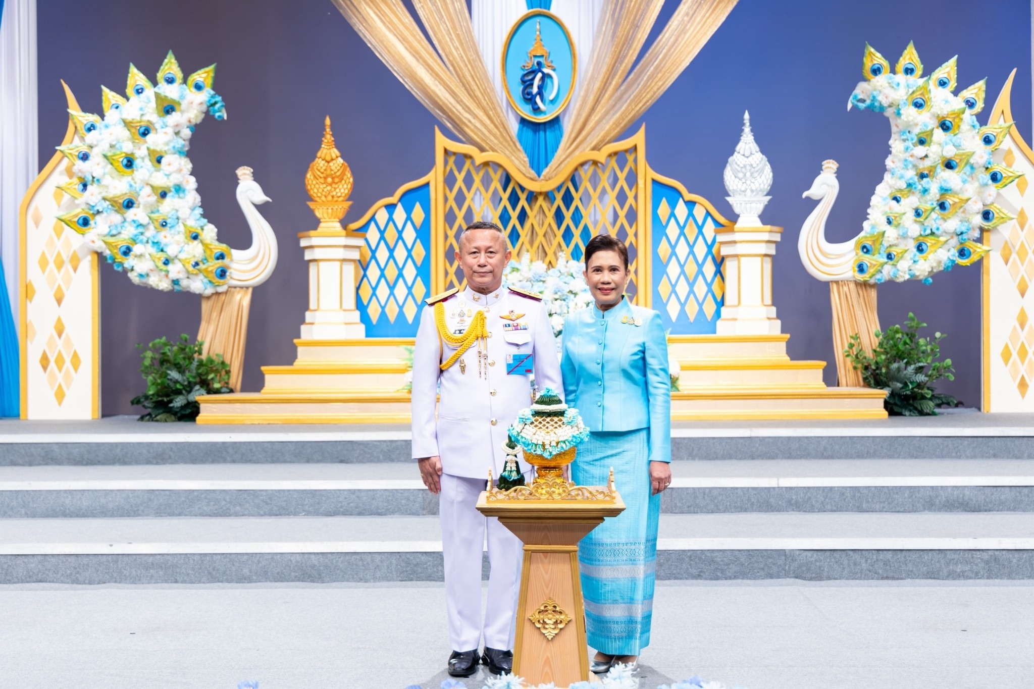 ๑๑๙ ปลัดกระทรวงกลาโหม พร้อมด้วยนายก สคภ.สป. นำคณะนายทหารชั้นผู้ใหญ่พร้อมคู่สมรส บันทึกเทปโทรทัศน์อาเศียรวาทถวายพระพรชัยมงคล เนื่องในโอกาสวันเฉลิมพระชนมพรรษา สมเด็จพระนางเจ้าสิริกิติ์ พระบรมราชินีนาถ พระบรมราชชนนีพันปีหลวง ๙๑ พรรษา