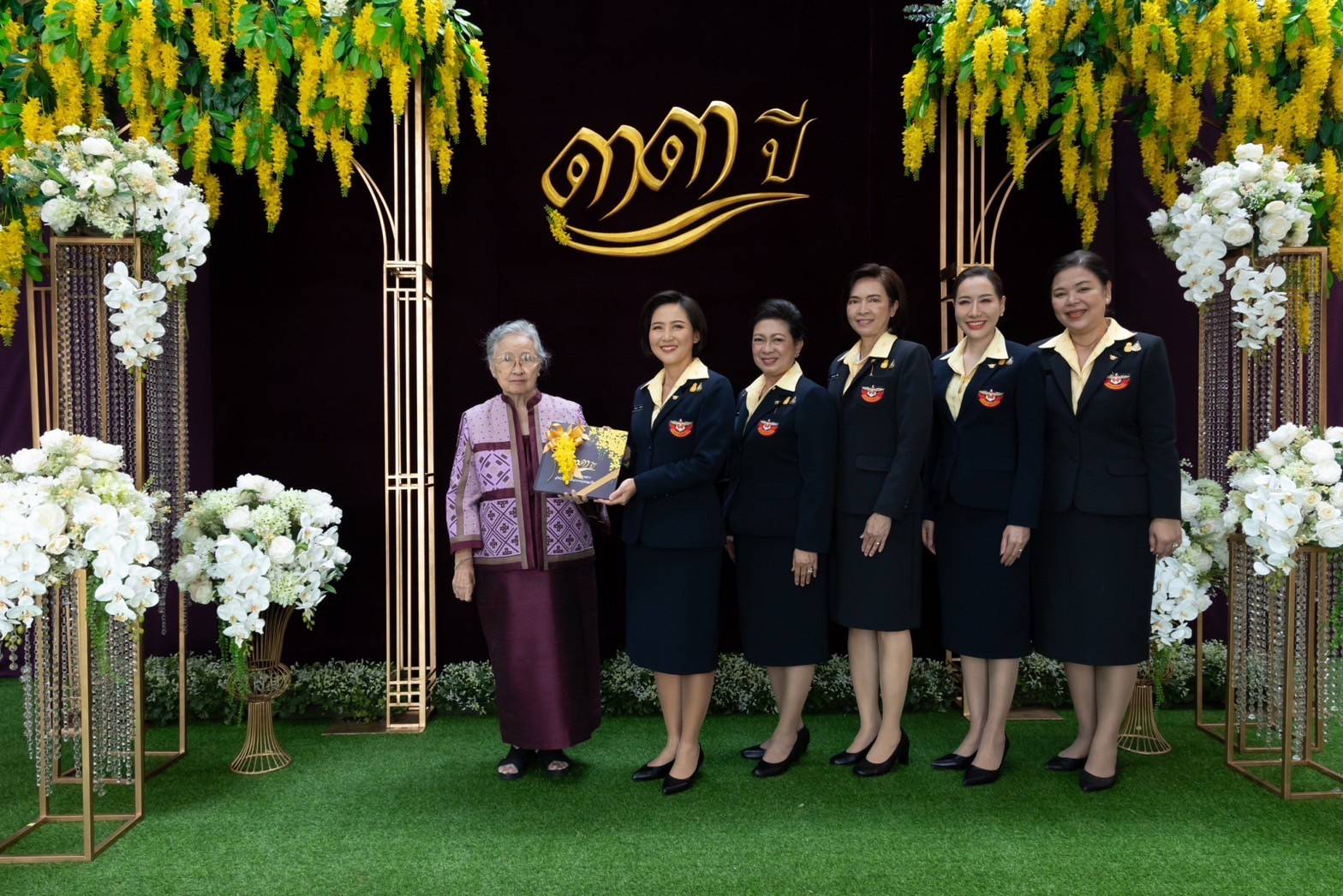 ๐๑๙ นายก สคภ.สป. เป็นประธานจัดงานเลี้ยงรับรอง เนื่องในโอกาสวันคล้ายวันสถาปนาสมาคมภริยาข้าราชการสำ...