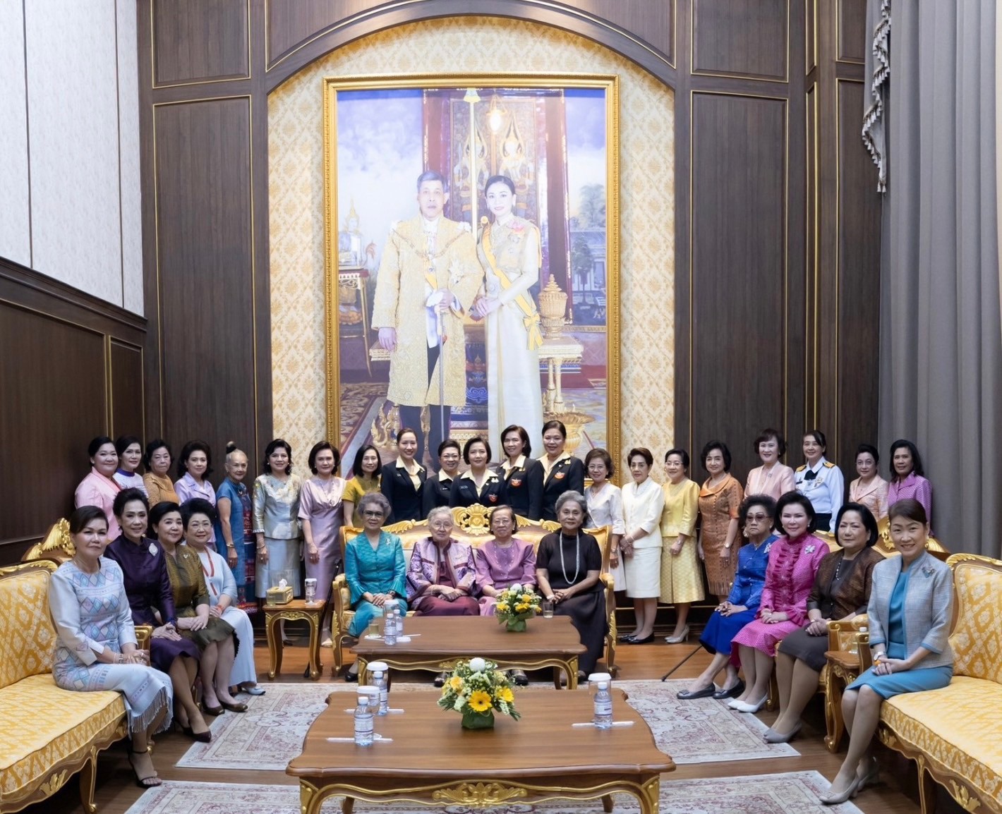 ๐๑๙ นายก สคภ.สป. เป็นประธานจัดงานเลี้ยงรับรอง เนื่องในโอกาสวันคล้ายวันสถาปนาสมาคมภริยาข้าราชการสำนักงานปลัดกระทรวงกลาโหม ครบรอบปีที่ ๓๓ (๙ พ.ย.๖๖)