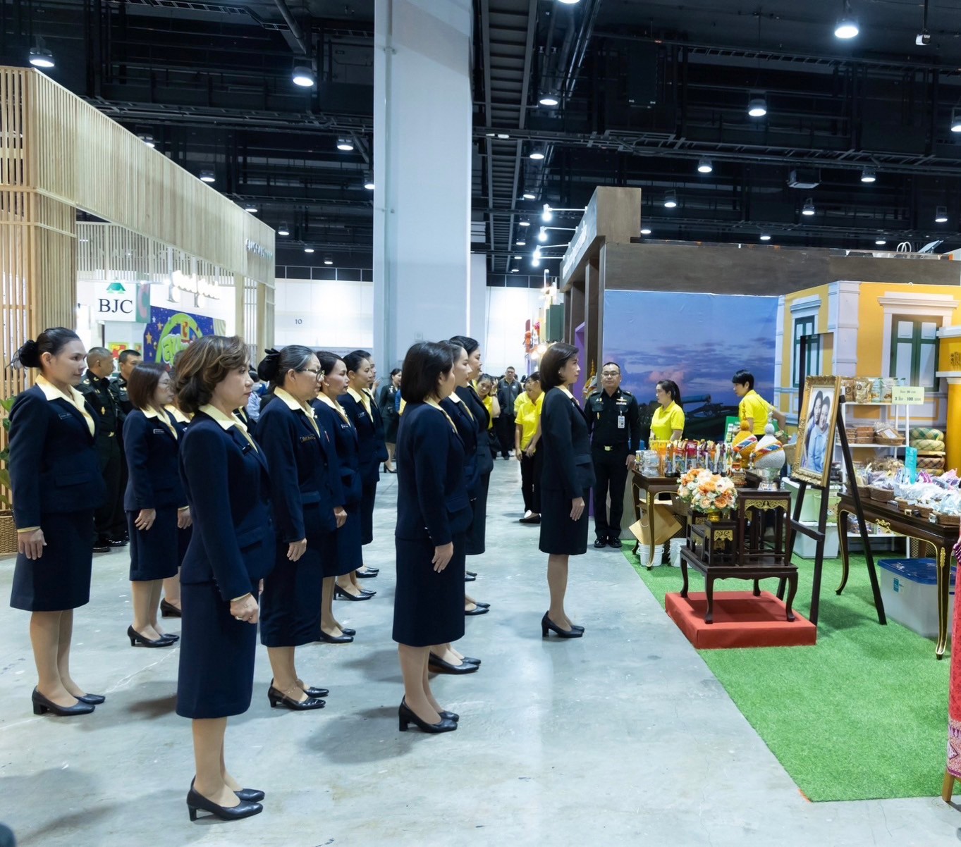 ๐๓๗ พิธีเปิดกรวยถวายราชสักการะ งานเพื่อนพึ่ง (ภาฯ) ประจำปี ๒๕๖๖ (๖ ธ.ค.๖๖)