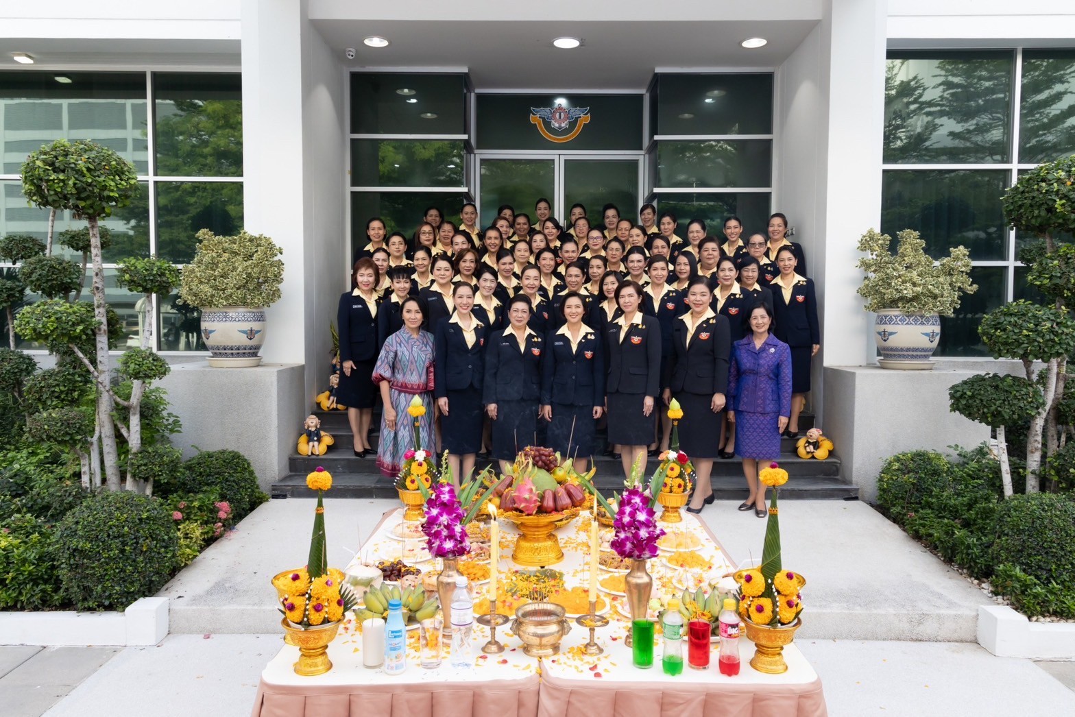 ๐๑๘ พิธีบวงสรวง สักการะสิ่งศักดิ์สิทธิ์และบำเพ็ญกุศล เนื่องในโอกาสวันคล้ายวันสถาปนา สมาคมภริยาข้าราชการสำนักงานปลัดกระทรวงกลาโหม ครบรอบปีที่ ๓๓ (๙ พ.ย.๖๖)