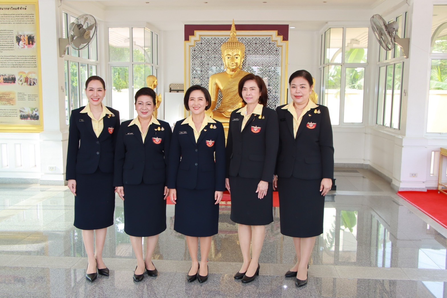 ๐๑๘ พิธีบวงสรวง สักการะสิ่งศักดิ์สิทธิ์และบำเพ็ญกุศล เนื่องในโอกาสวันคล้ายวันสถาปนา สมาคมภริยาข้าราชการสำนักงานปลัดกระทรวงกลาโหม ครบรอบปีที่ ๓๓ (๙ พ.ย.๖๖)