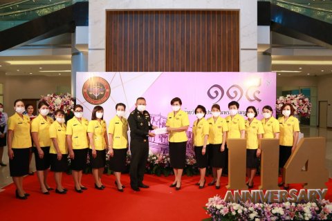 111 เมื่อวันศุกร์ที่ ๑๑ กันยายน ๒๕๖๓ คุณรมิดา อินทรเจริญ นายกสมาคมภริยาข้าราชการสำนักงานปลัดกระท...