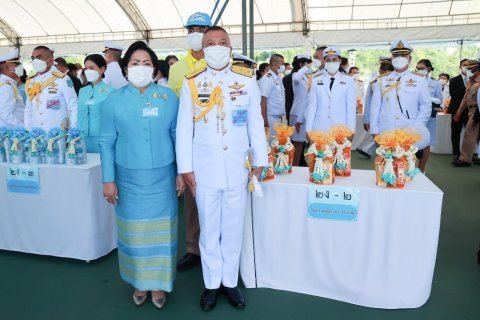 ๐๘๓ ปลัดกระทรวงกลาโหมและนายก สคภ.สป. ร่วมพิธีทำบุญตักบาตรถวายพระราชกุศล เนื่องในโอกาสวันเฉลิมพระช...